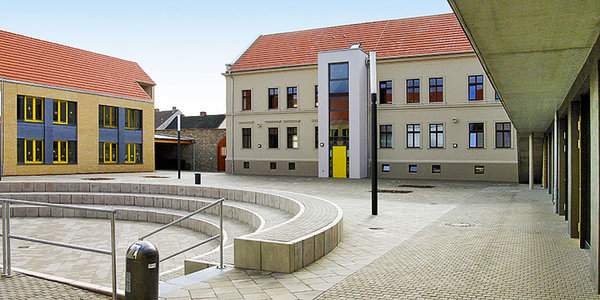 Internationale Grundschule Pierre Trudeau, Barleben Internationale Grundschule Pierre Trudeau, Barleben