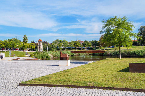 Stassfurt „Aufheben der Mitte“ Stassfurt „Aufheben der Mitte“